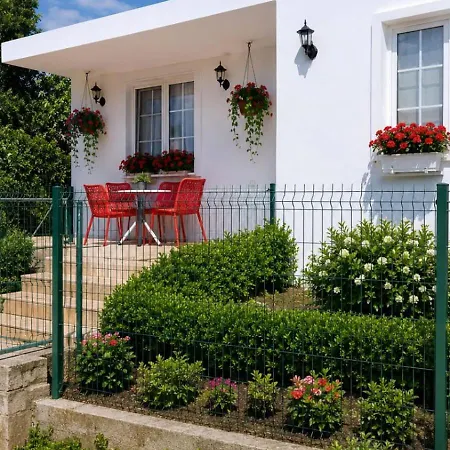 Eva Apartment Ksamil